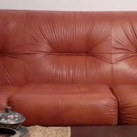Divano in pelle anni 80 color cuoio 3 cuscini