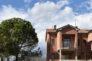 Villetta a schiera con 2 appartamenti