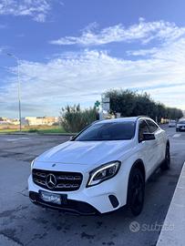 Mercedes-benz GLA 180 d Automatic Premium NAVI,GAT
