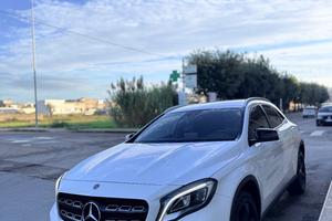 Mercedes-benz GLA 180 d Automatic Premium NAVI,GAT