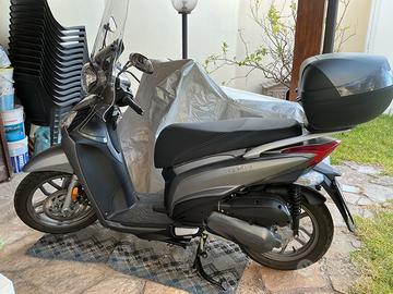 Scooter Kymco People One 125 luglio 2025