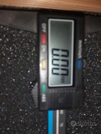 Calibro digitale di profondità