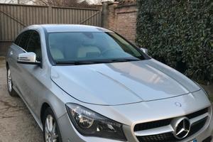 Mercedes CLA 200d Shooting Brake Premium