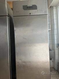 Frigorifero a colonna professionale