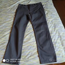 Pantaloni per bretelle