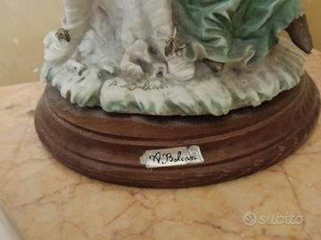 Statua porcellana Capodimonte A.Belcari romantica 