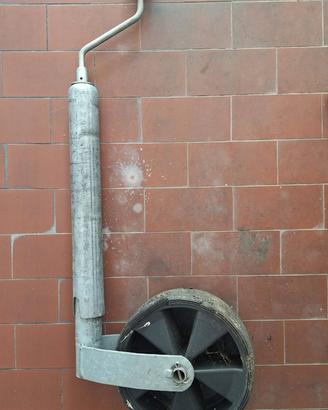 Ruotino d'appoggio pivottante 300 kg