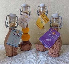 Bottiglie da collezione artigianato sardo sughero