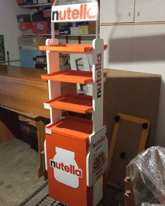 Espositore mensole pubblicitario NUTELLA in legno