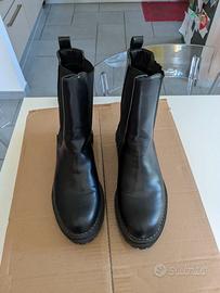 Stivale modello chelsea taglia 40 nero