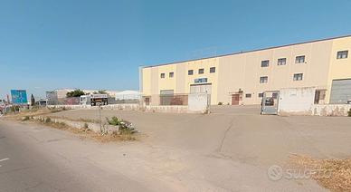 Ufficio Ex SS 131 con parcheggio riservato