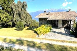 Villa di 172 m² con più di 5 locali e box auto a P