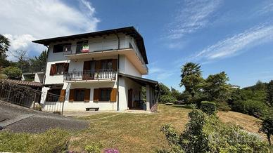 Appartamento di 268 m² con più di 5 locali e box a