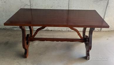 TAVOLO IN LEGNO