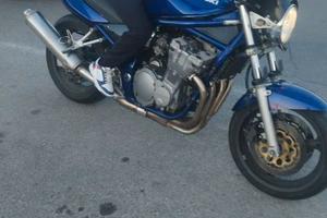 Suzuki bandit 600 anno 2000 euro 2000