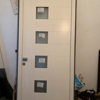 Portoncino ingresso in legno nuovo