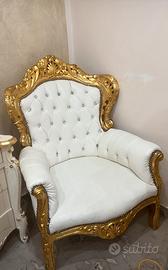 Sedia in oro e panna con swarosky