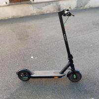 Monopattino elettrico EMG Velociptor Tech 2 Nero