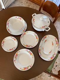 Set piatti floreale