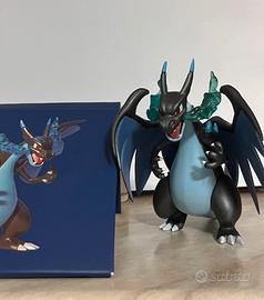 Action Figure Pokémon Charizard X