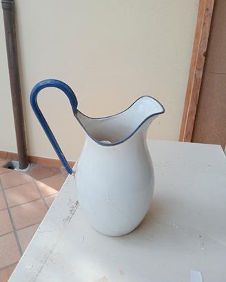 brocca in lamiera smaltata