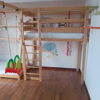 Letto a castello cameretta su misura con altalena
