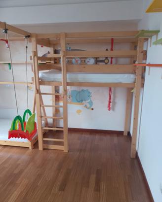Letto a castello cameretta su misura con altalena