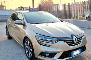 Renault Megane automatica BOSE
