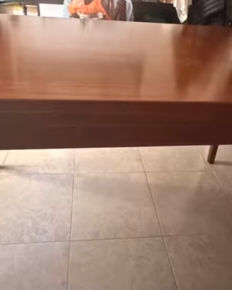 Tavolo in legno allungabile