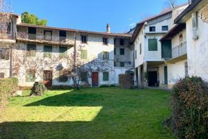 CASA CON EDIFICIO AL GREZZO - fascino autentico...