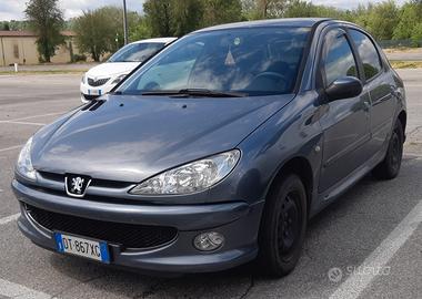 Peugeot 206  1.4   Gpl  2009