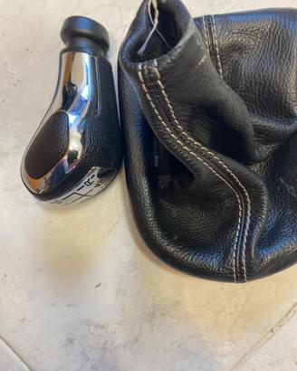 Varie parti per Peugeot 207 e  copricerchi