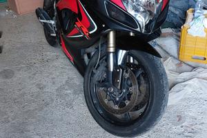 SUZUKI GSX-R 600 K6