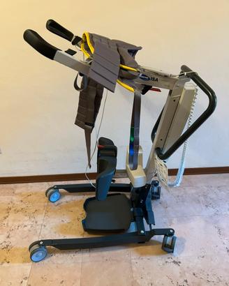 Sollevatore elettrico per disabili