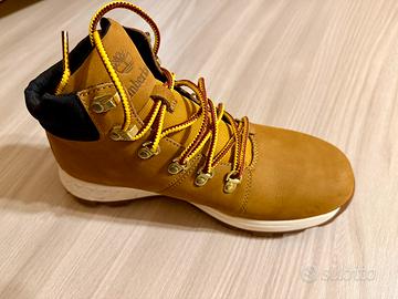 Timberland Brooklyn Hiker, nuove , MAI utilizzate.