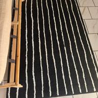 Tappeto nero come nuovo