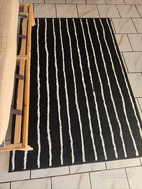 Tappeto nero come nuovo