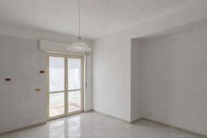 Ampio e luminoso appartamento