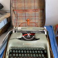 MACCHINA DA SCRIVERE VINTAGE VOSS