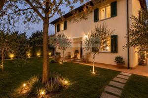 Villa di 125 m² con più di 5 locali e box auto a M