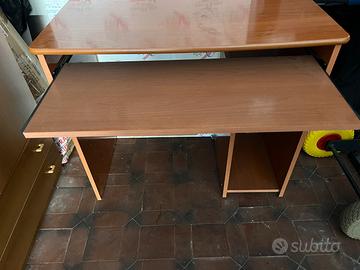 Scrivania porta computer