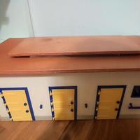 Gioco in legno scuderia cavalli Schleich