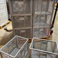 Contenitori impilabili AUER per magazzino