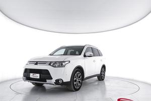 MITSUBISHI OUTLANDER 2.2 DI-D 4WD Instyle 7p. -