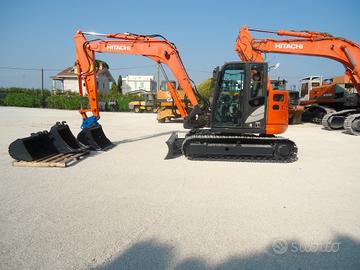 ESCAVATORE CINGOLATO USATO HITACHI ZX85USB-5A
