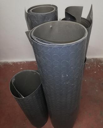 Pavimento in PVC Bollato Antiscivolo Grigio