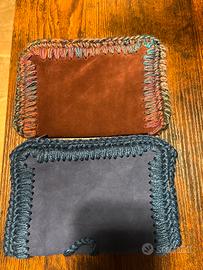 Pochette in suede e filato lana alpaca
