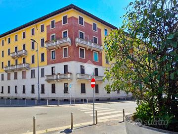2 LOCALI A MILANO