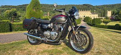 Triumph Bonneville T120 - Full Optional
