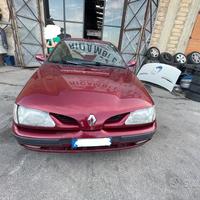 Ricambi Renault Megane 1.6 benz 75cv del 1997